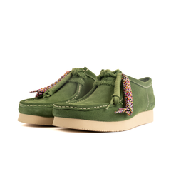 CLARKS WALLABEE - GREEN SUEDE