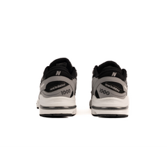 NEW BALANCE 1000 - GREY BLACK
