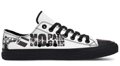 “No Pain No Gain” White Black Lowtop Sneaker