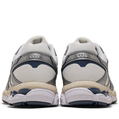Asics Gel-Cumulus 16 - White/Midnight
