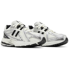 New Balance 1906R Silver Metallic Black (GS)
