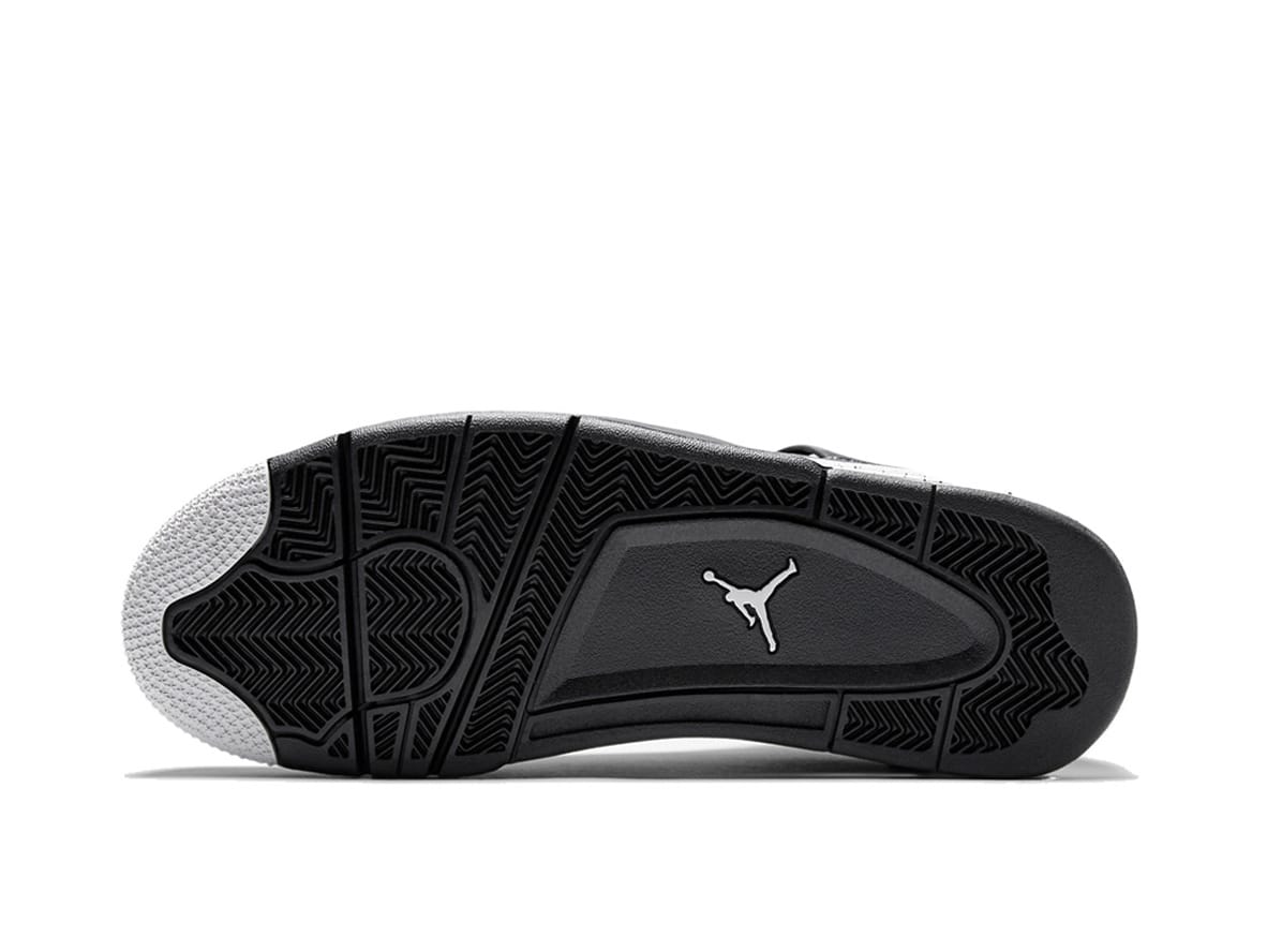 Jordan 4 Retro Oreo (2015) – Iconic Sneaker