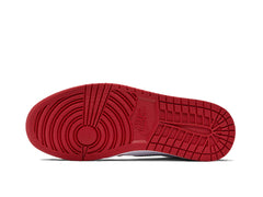 Jordan 1 Retro Chicago (2015) – Iconic Sneaker