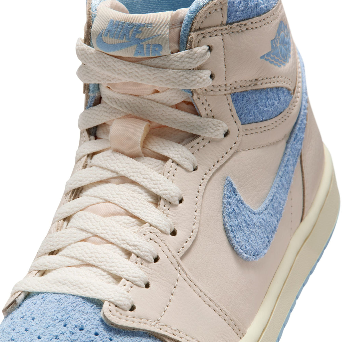 WMNS AIR JORDAN 1 RETRO HI OG - PALE IVORY