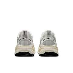 NIKE VOMERO 18 - SUMMIT WHITE