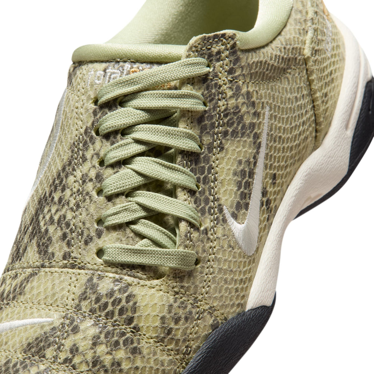 WMNS NIKE T90 SE - OLIVE AURA