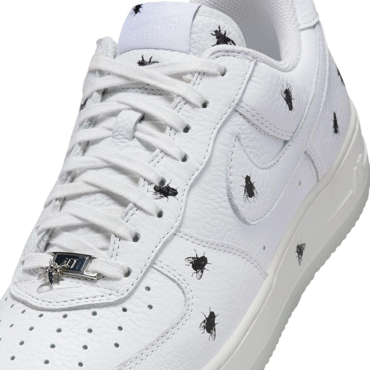 NIKE AIR FORCE 1 RETRO - HALLOWEEN