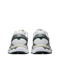 Asics Gel-Cumulus 16 - White/Forest Night