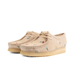 CLARKS WALLABEE - TAUPE EMBROIDERY