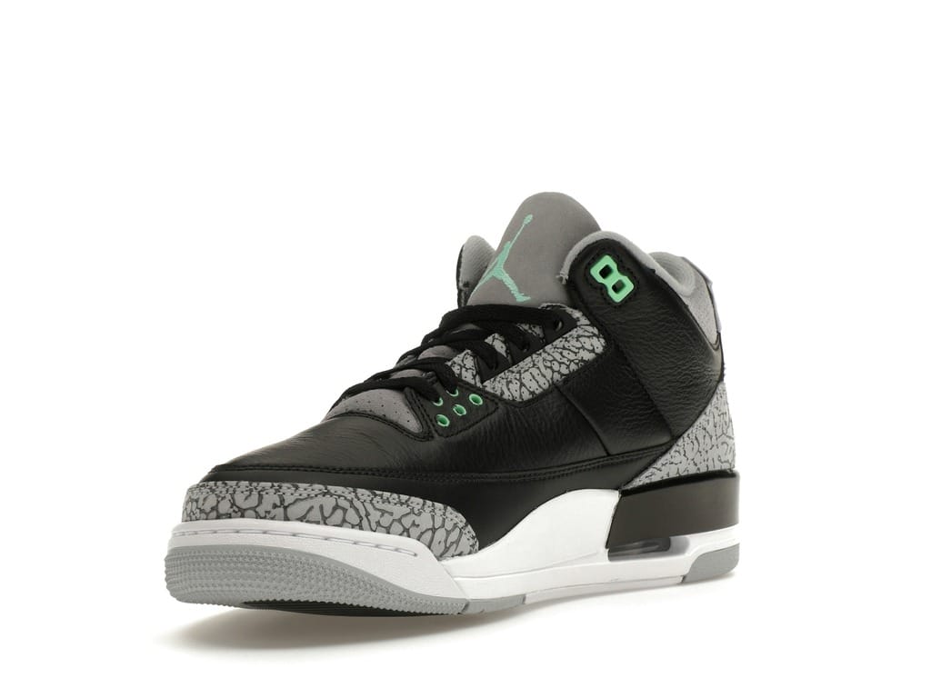 Air Jordan 3 Retro Green Glow CT8532-031 Sneakers