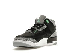 Air Jordan 3 Retro Green Glow CT8532-031 Sneakers