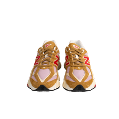 New Balance 9060 - Beige Pink