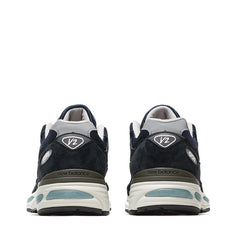 New Balance Made in UK 991v2 - Dark Navy/Smoke Pearl