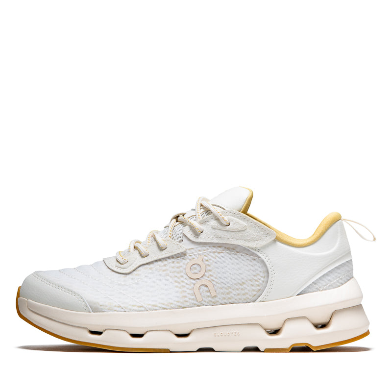 Women's On Cloudzone Moon - Ivory/Putty