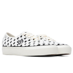 Authentic One Piece VLT LX - Black/Marshmallow