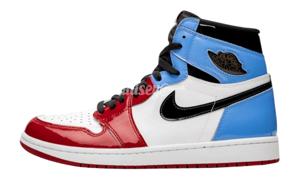 Jordan 1 Retro High Fearless UNC Chicago